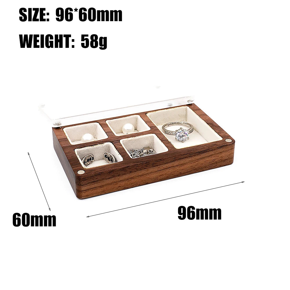 Boîte à bijoux rectangulaire en bois brun foncé avec couvercle ouvert, présentant cinq compartiments et un intérieur en velou