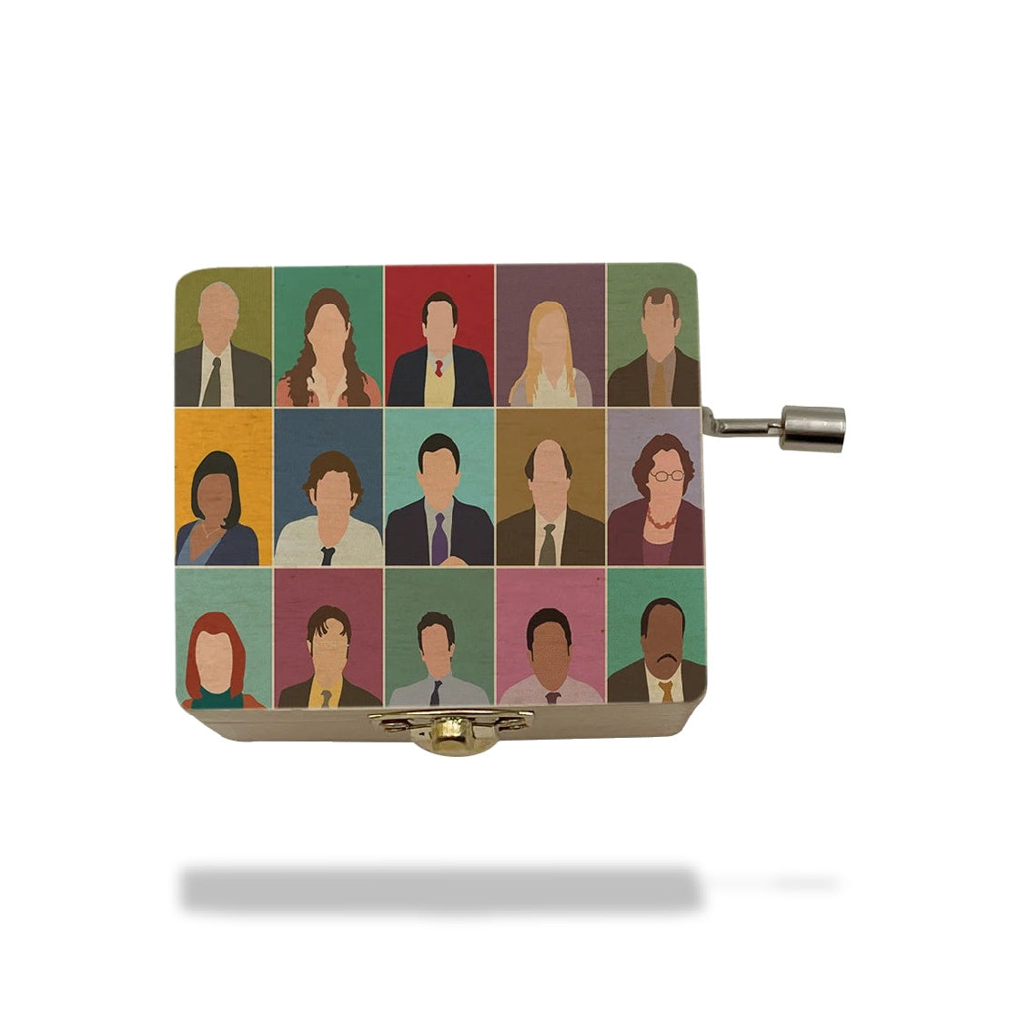 Boîte à musique en bois clair avec manivelle métallique et personnages de la série The Office sur le couvercle.